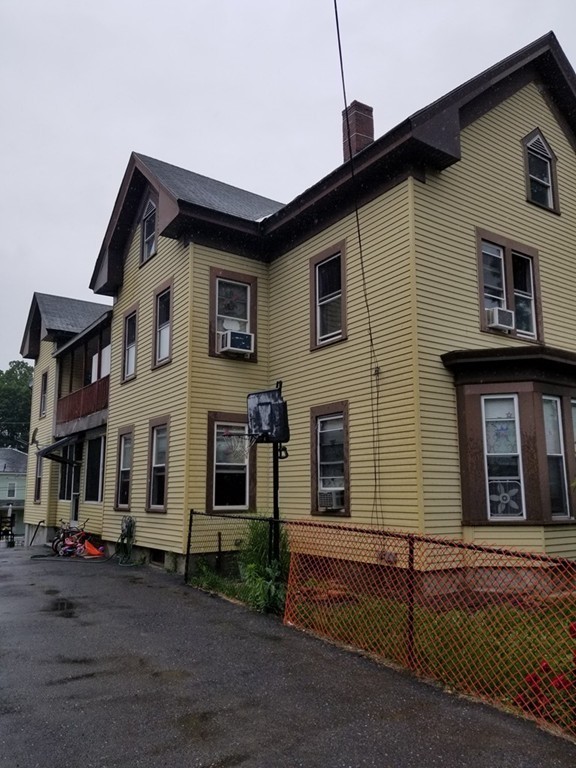376 High Street Clinton, MA 01510 - Photo 1 of 11 Gallery Image 1
