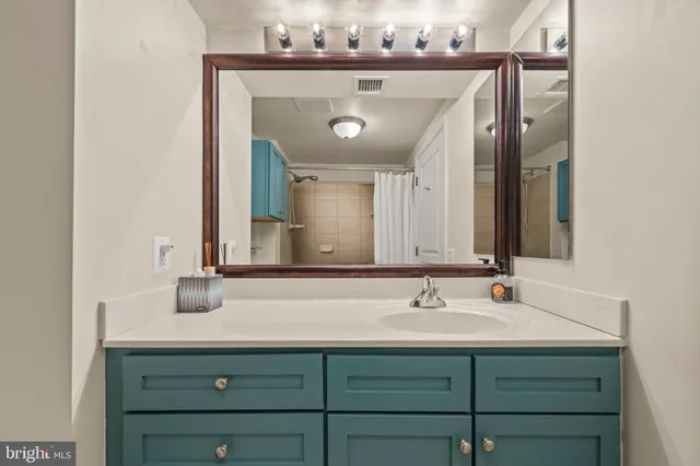 $4,200 | 631 D Street Northwest, Unit 845, Washington, DC 20004