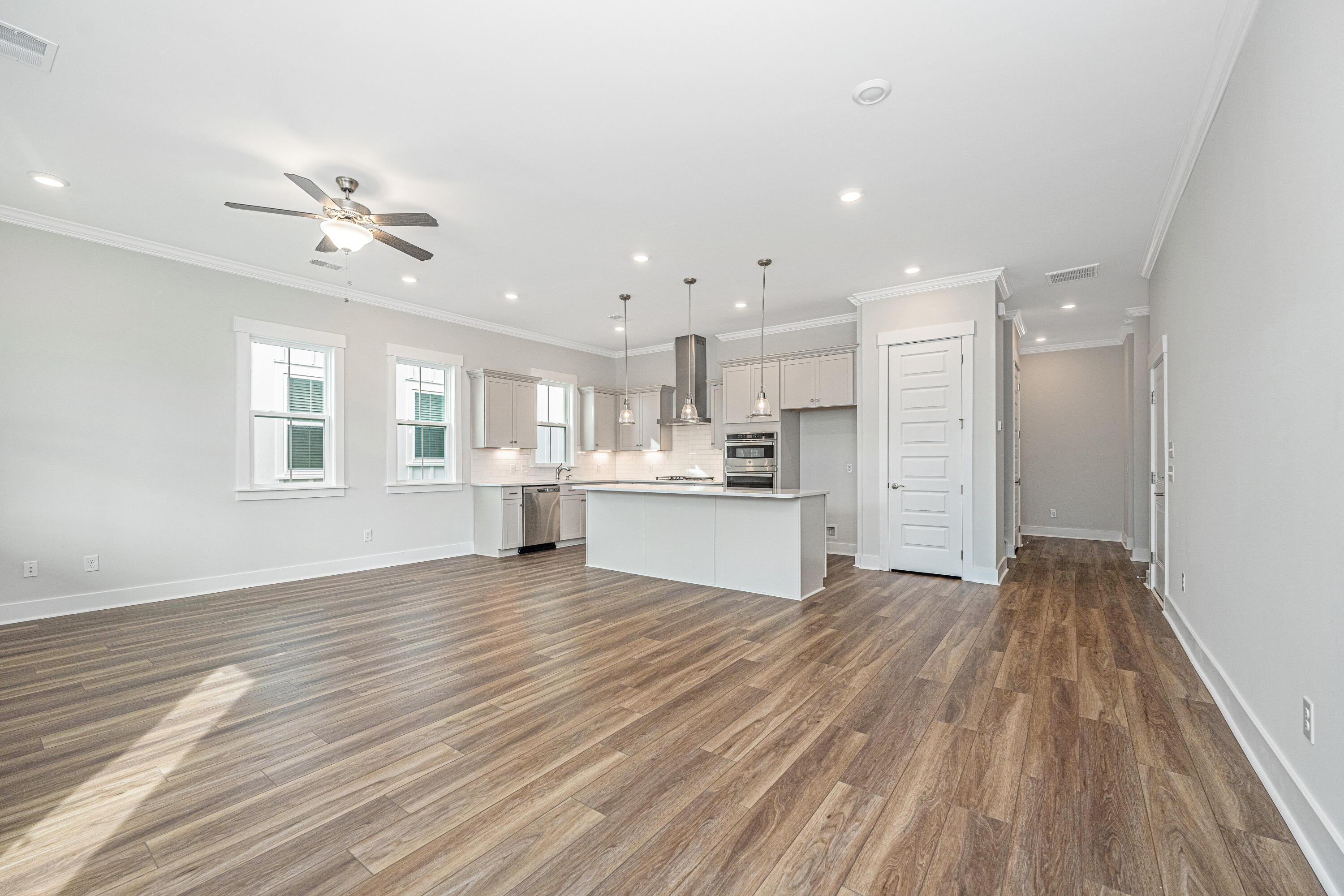 3506 Habenaria Road Mount Pleasant, SC 29466 - Photo 7 of 29 Living/dining area/eat-in/kitchen
