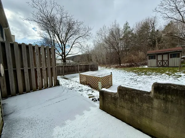 $180,000 | 511 Glendale Drive, Endicott, NY 13760