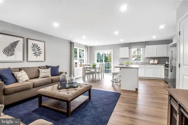 $299,990 | 29 Debra Lane, Unit 61B, Carlisle, PA 17013