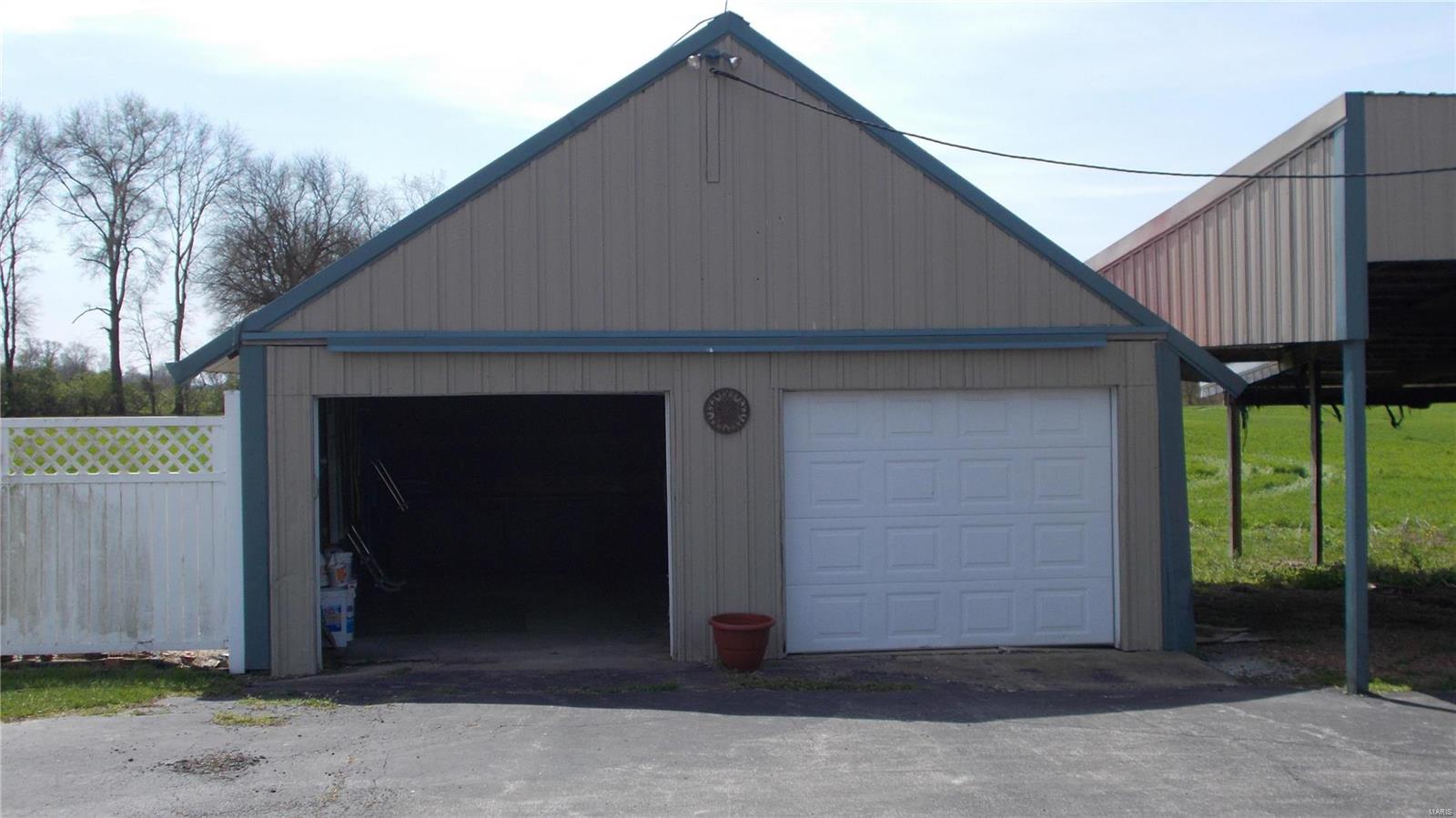 11576 Wilson Road Sparta, IL 62286 - Photo 8 of 24