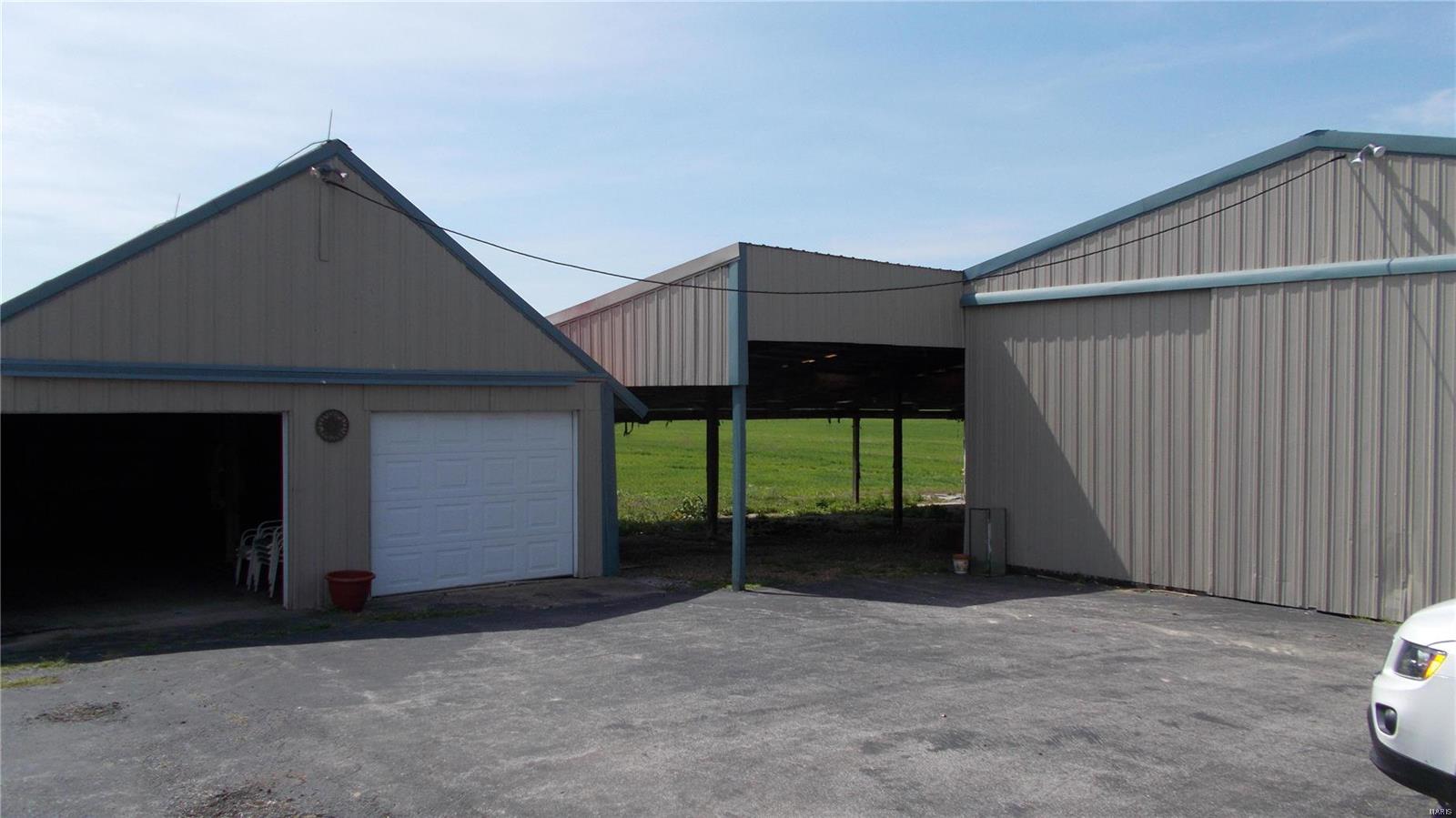 11576 Wilson Road Sparta, IL 62286 - Photo 9 of 24