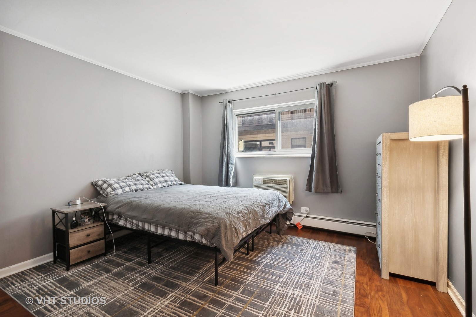 1567 Ridge Avenue, Unit 405 Evanston, IL 60201 - Photo 11 of 17 Gallery Image 11