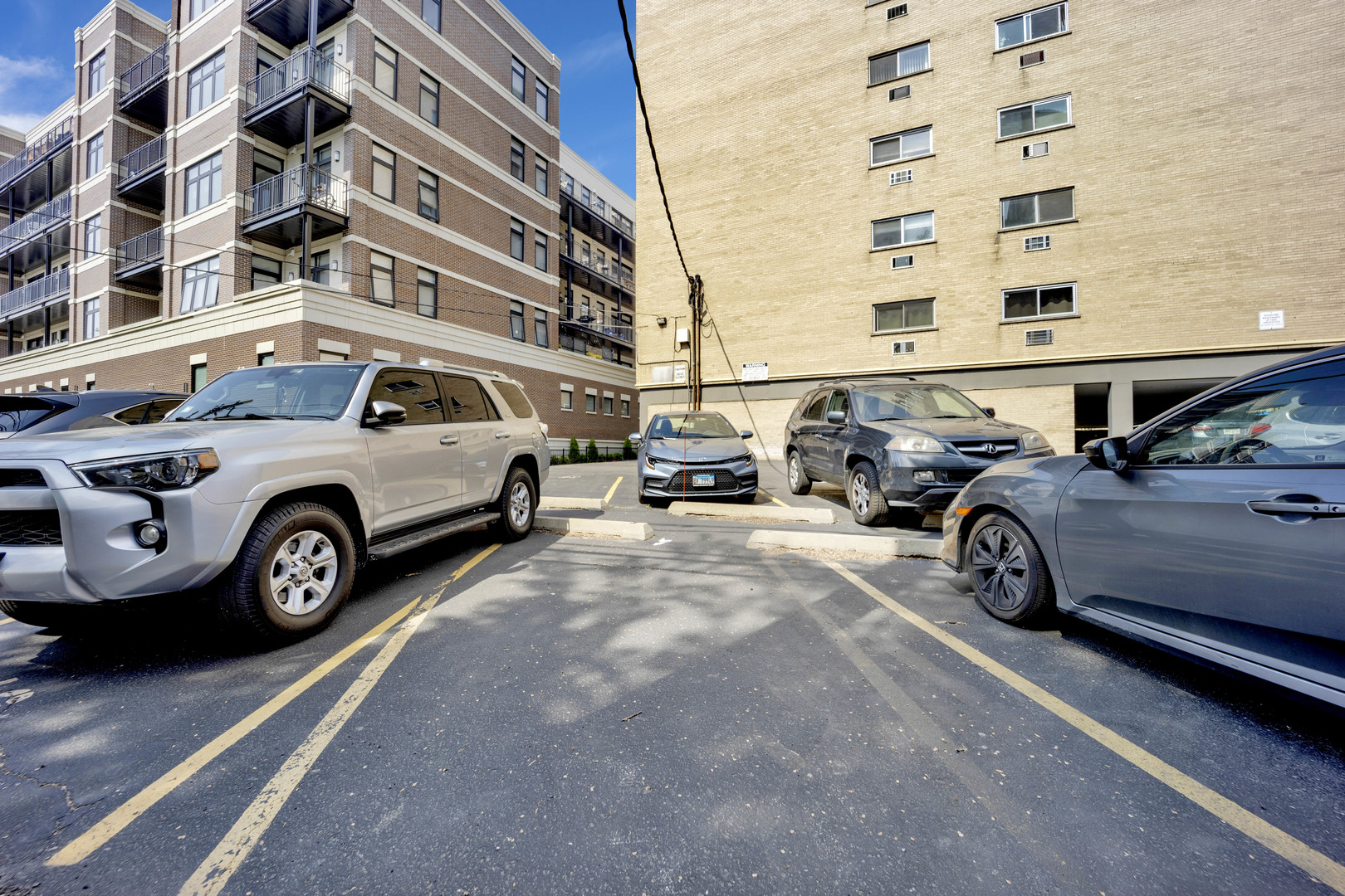1567 Ridge Avenue, Unit 405 Evanston, IL 60201 - Photo 16 of 17 Gallery Image 16