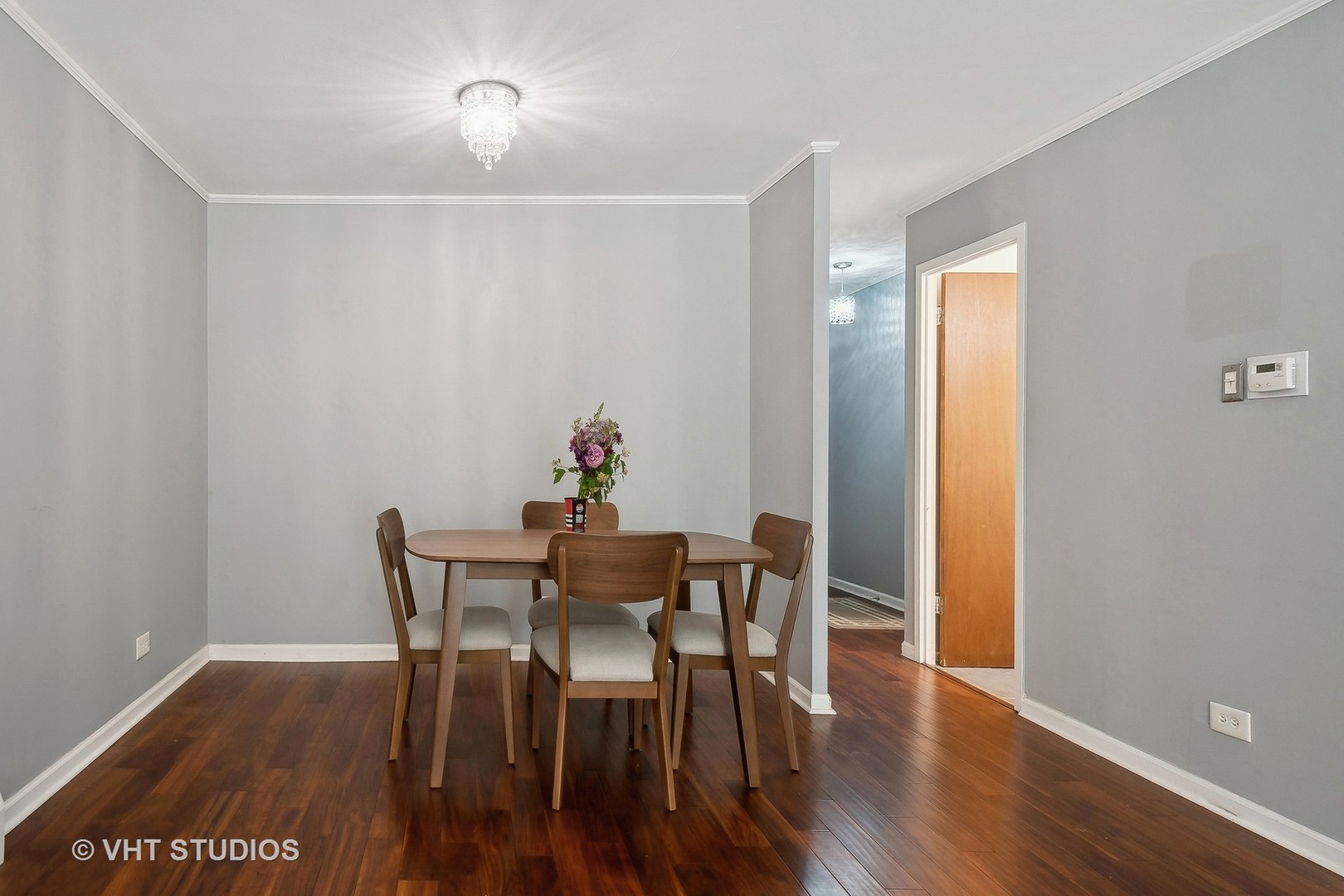 1567 Ridge Avenue, Unit 405 Evanston, IL 60201 - Photo 10 of 17 Gallery Image 10