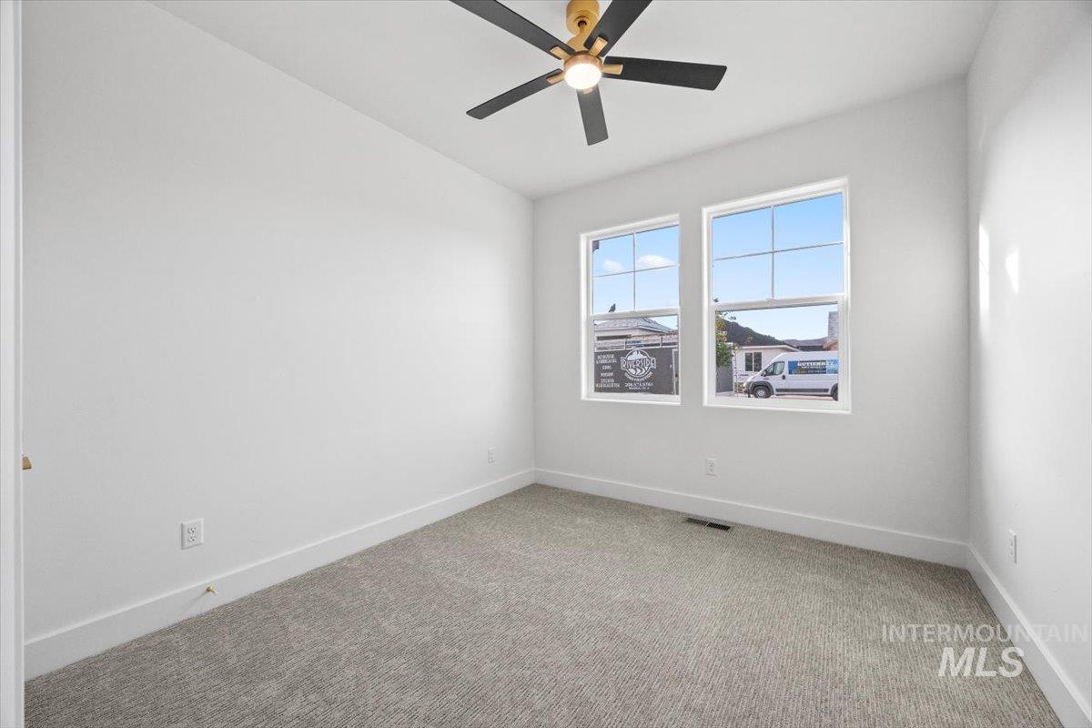 1708 Kayak Road Emmett, ID 83617 - Photo 5 of 35