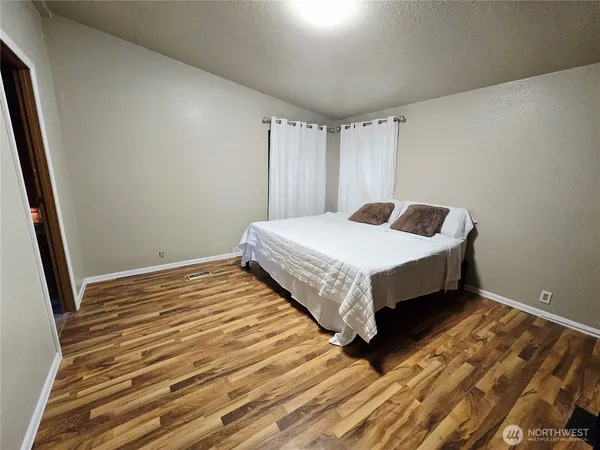 $360,000 | 140 Southeast Fuchsia Avenue, Shelton, WA 98584