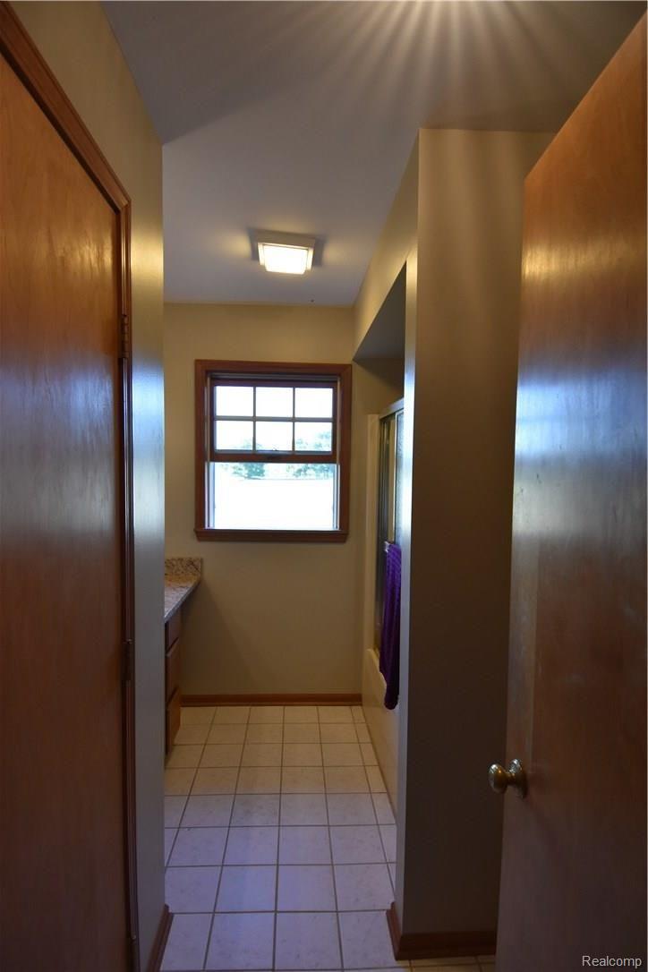 7800 West Allen Road Fowlerville, MI 48836 - Photo 31 of 66 DSC_0323.JPG