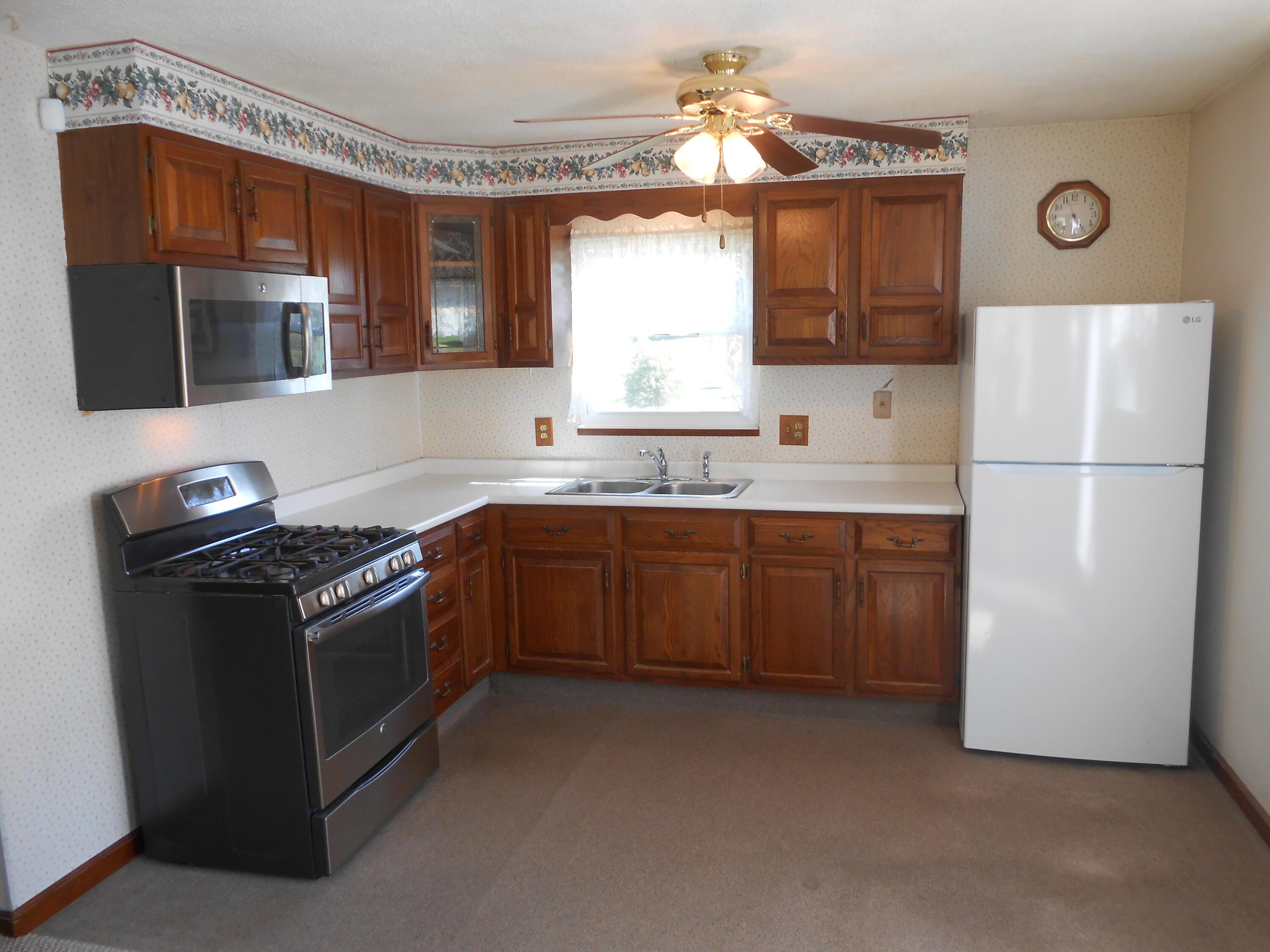 7077 Fairmount Road Newark, OH 43056 - Photo 7 of 25 DSCN9534