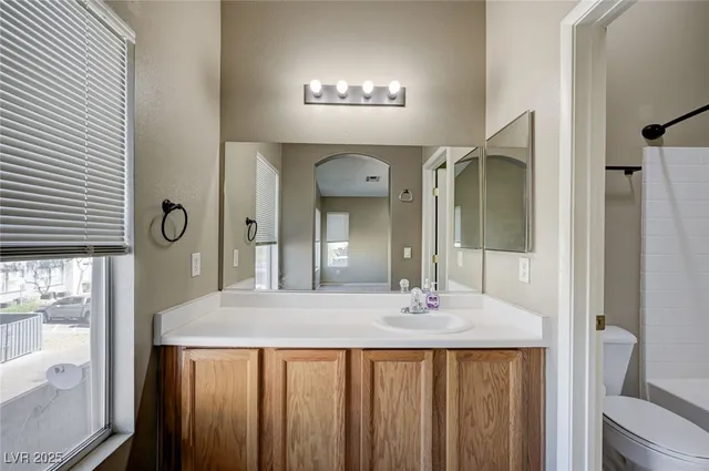 $320,000 | 6332 Heavy Gorge Avenue, Unit 103, Henderson, NV 89011