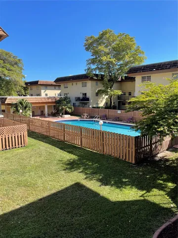 $285,000 | 8500 Southwest 109th Avenue, Unit 6229, Miami, FL 33173