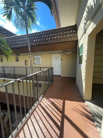 $285,000 | 8500 Southwest 109th Avenue, Unit 6229, Miami, FL 33173