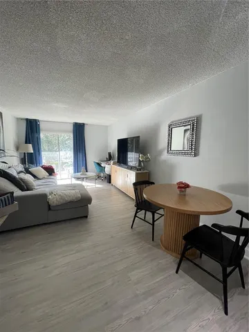 $285,000 | 8500 Southwest 109th Avenue, Unit 6229, Miami, FL 33173