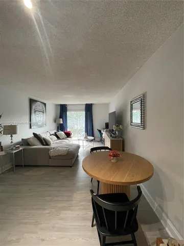 $285,000 | 8500 Southwest 109th Avenue, Unit 6229, Miami, FL 33173