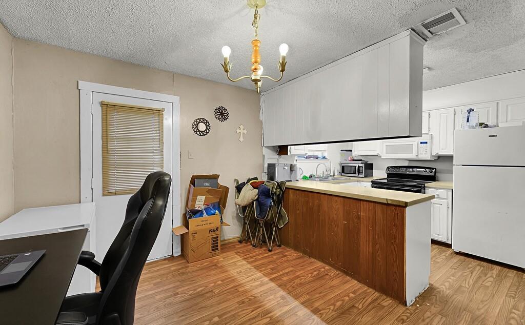 2409 MacArthur Drive Waco, TX 76708 - Photo 9 of 20