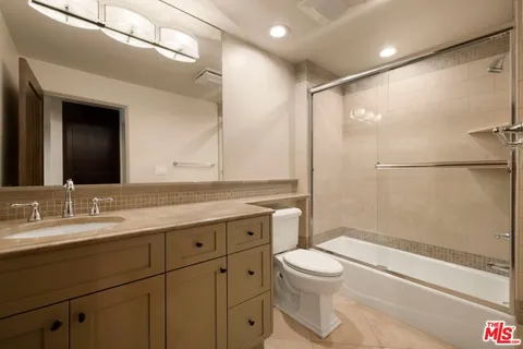 $1,249,000 | 2255 Fox Hills Drive, Unit 200, Los Angeles, CA 90064