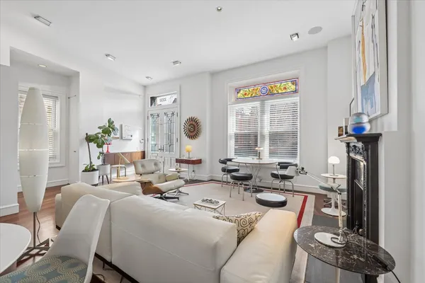 $3,100,000 | 2232 North Dayton Street, Chicago, IL 60614