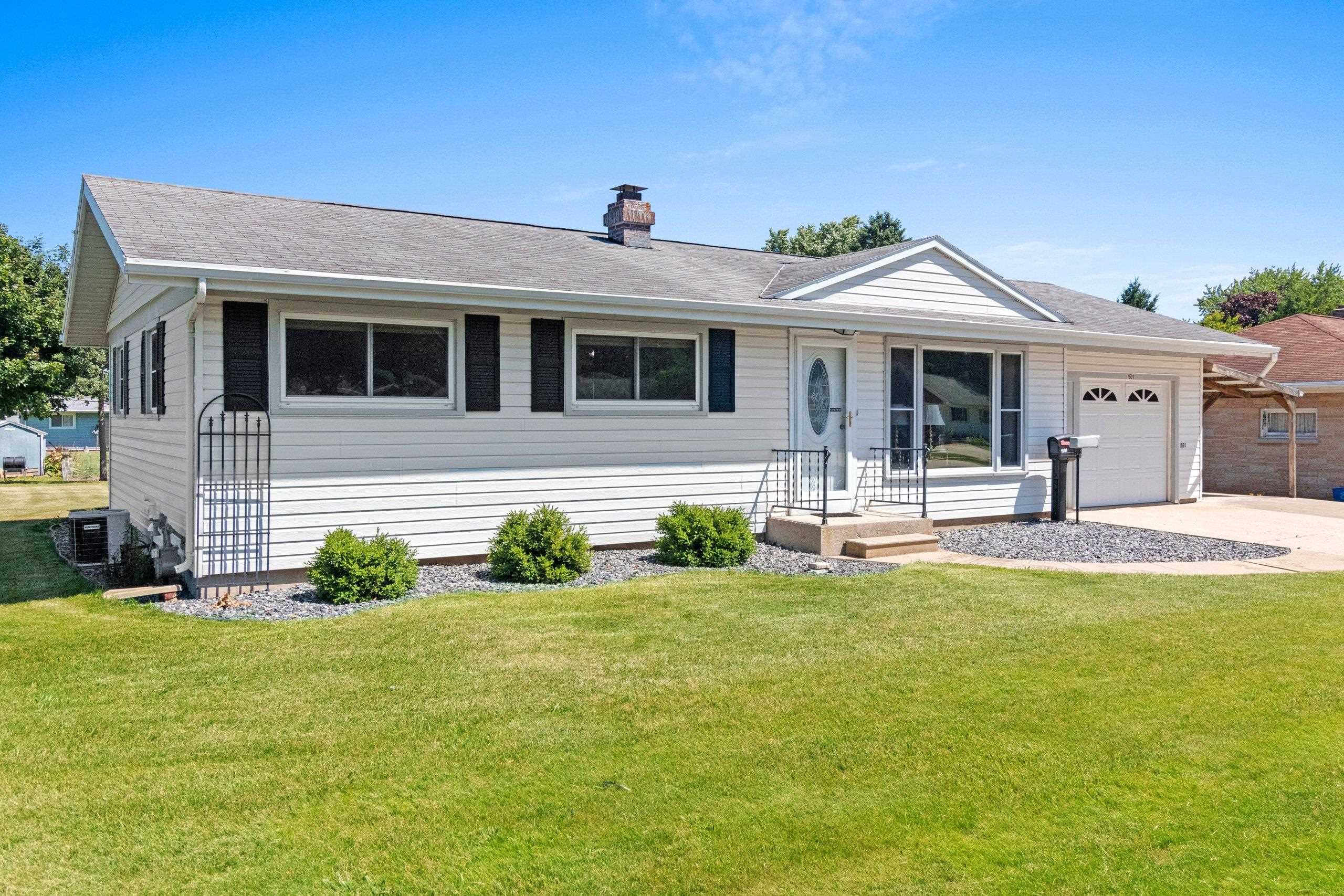 1501 State Street Algoma, WI 54201 - Photo 3 of 55