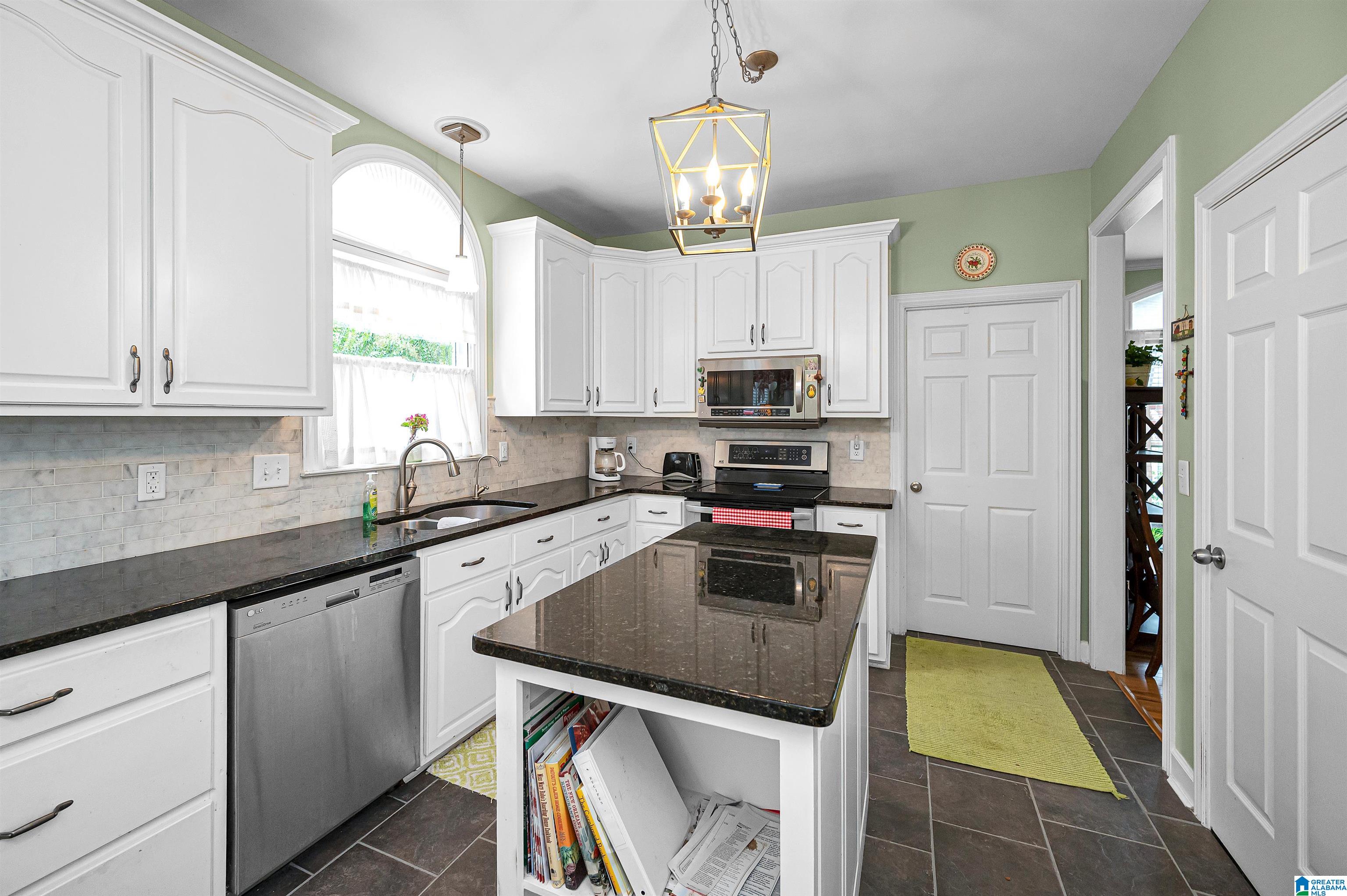 1129 Eagle Park Road Birmingham, AL 35242 - Photo 7 of 46 Gallery Image 7