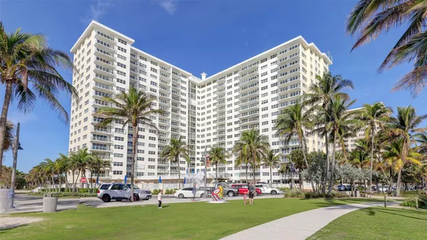 $5,000 | 111 North Pompano Beach Boulevard, Unit PH3, Pompano Beach, FL 33062