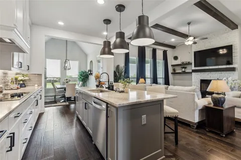 $694,900 | 671 Cimarron Meadows Drive, Waxahachie, TX 75167