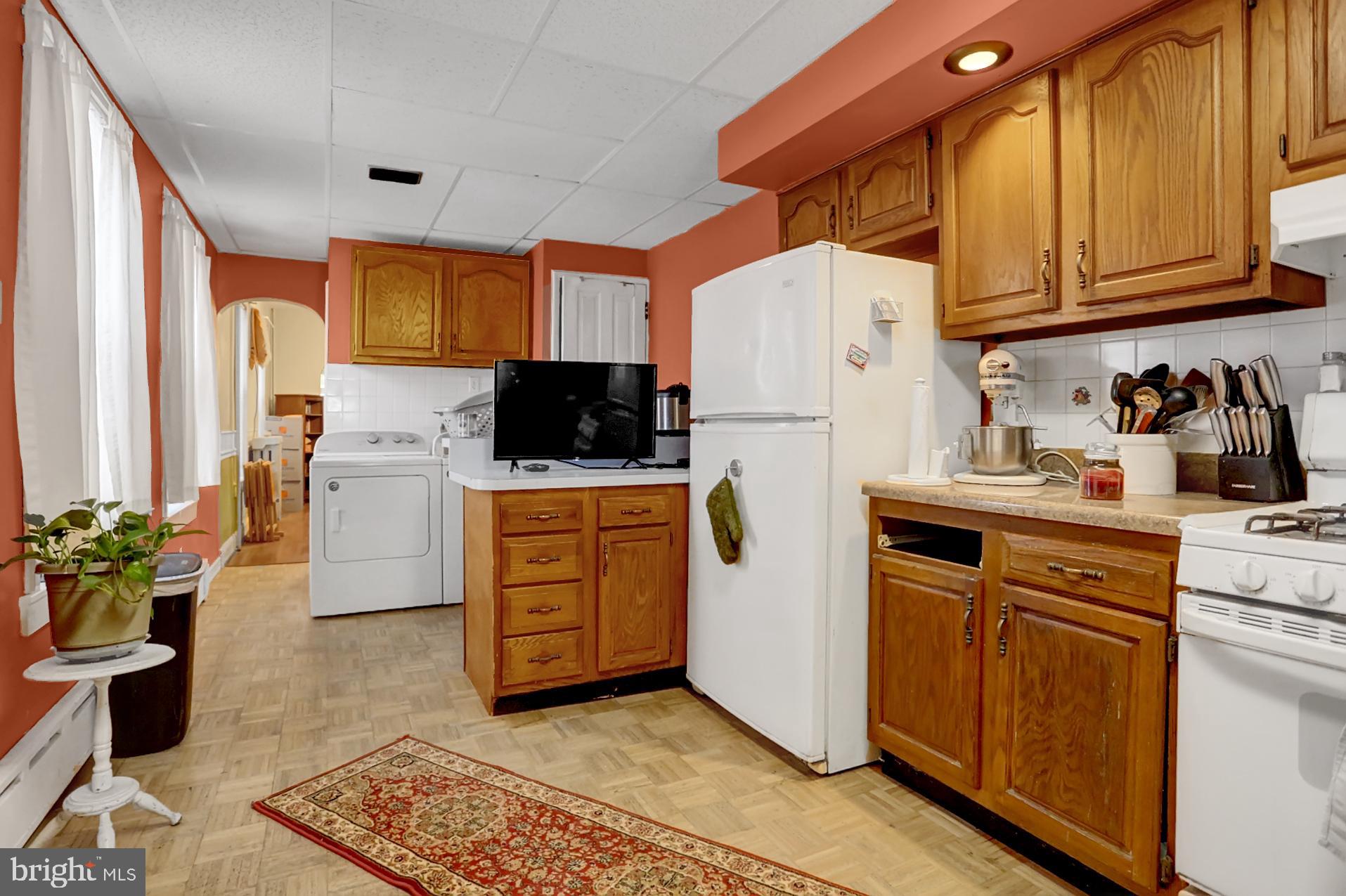 1327 Good Street Reading, PA 19602 - Photo 12 of 25 Gallery Image 12
