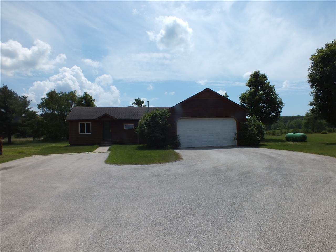 6949 Demerly Road Benzonia, MI 49616 - Photo 1 of 29 1802675.JPG