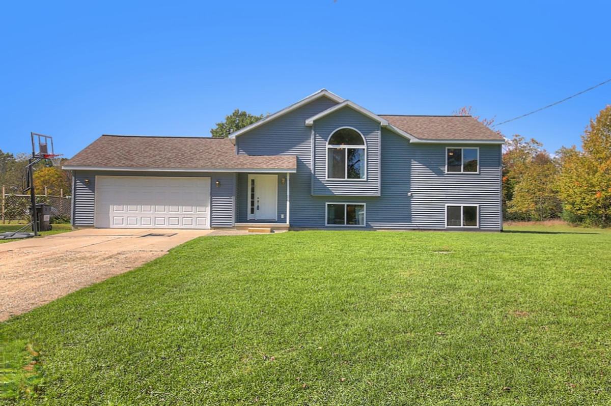 3827 Grow Road Northwest Stanton, MI 48888 - Photo 1 of 25 01