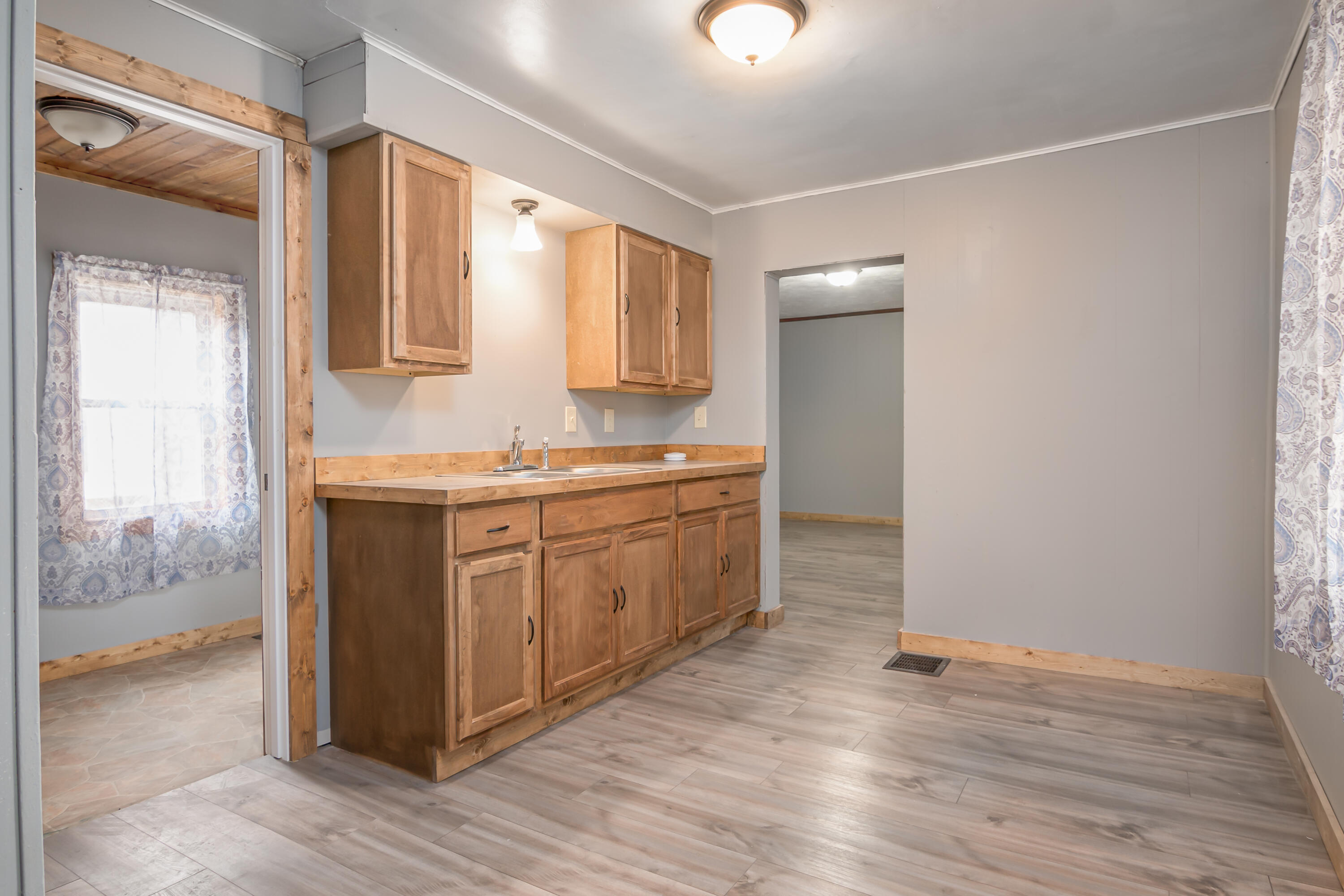2497 West Lever Road Hart, MI 49420 - Photo 4 of 47 kitchen