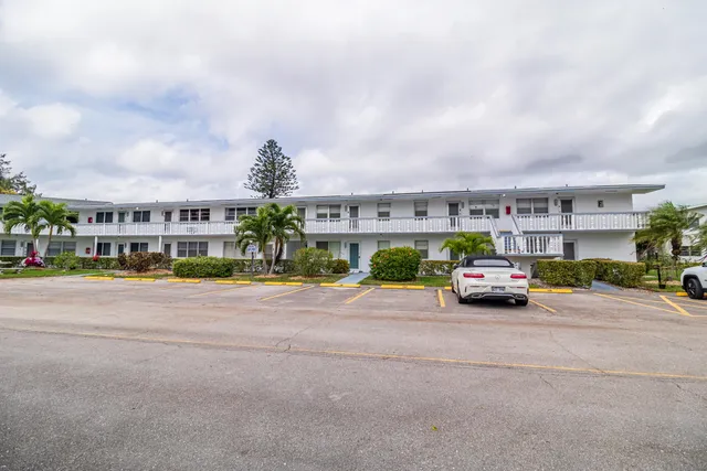 $119,000 | 120 Northampton Street, Unit F, West Palm Beach, FL 33417