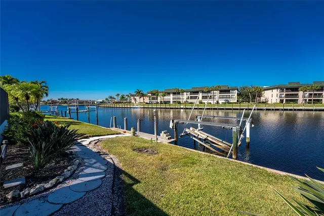 $1,290,000 | 112 Great Isaac Court, Punta Gorda, FL 33950