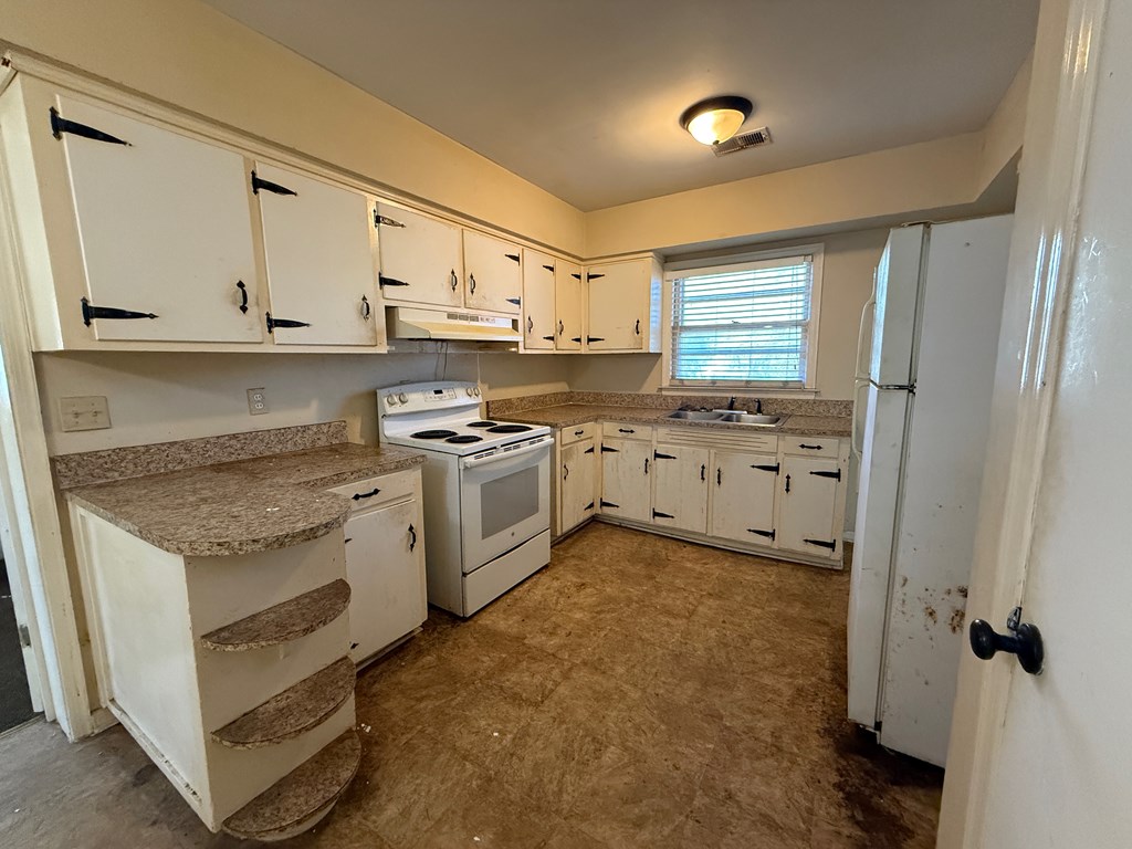 3001 Plantation Road Columbus, GA 31903 - Photo 13 of 31 Kitchen