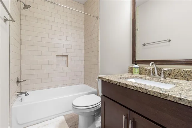 $450,000 | 132 Moonlight Cove Lane, Luling, LA 70070