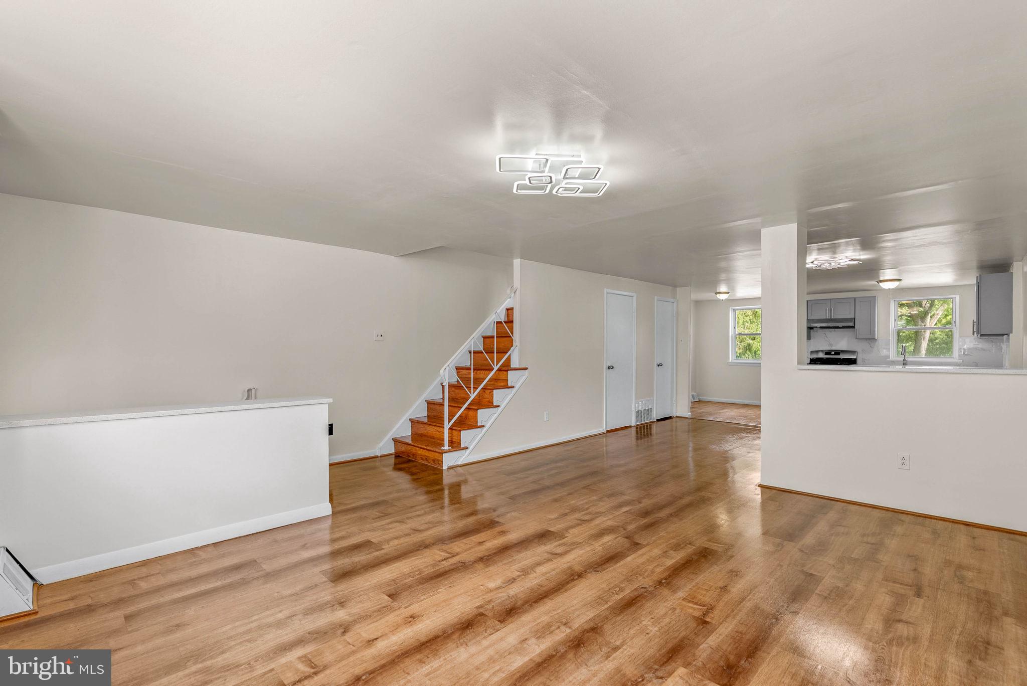 9107 Ryerson Road Philadelphia, PA 19114 - Photo 6 of 30