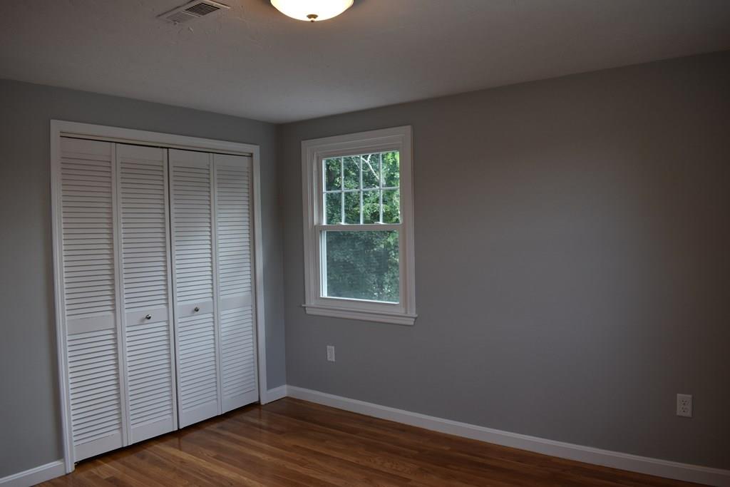 25 Brae Road Weymouth, MA 02191 - Photo 18 of 24 Gallery Image 18