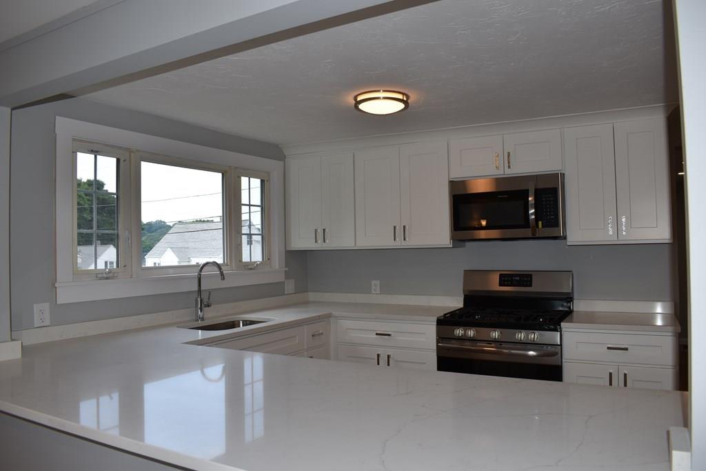 25 Brae Road Weymouth, MA 02191 - Photo 5 of 24 Gallery Image 5