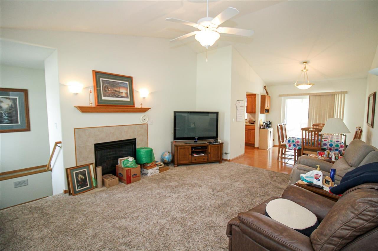 104 Whispering Wind Lane Center Point, IA 52213 - Photo 14 of 24 Gallery Image 14