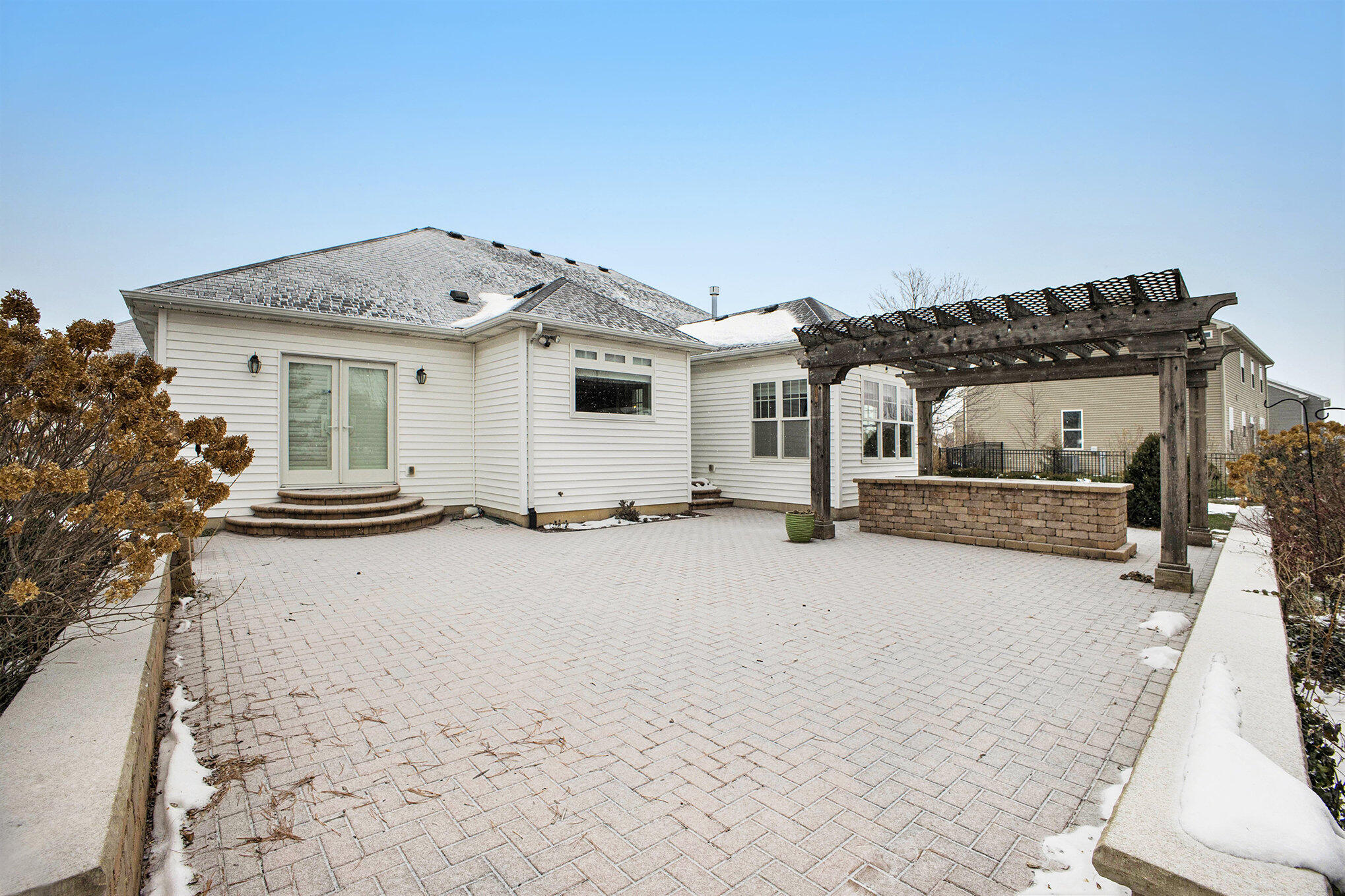 10198 California Street Crown Point, IN 46307 - Photo 25 of 41 a front view of a house with a yard