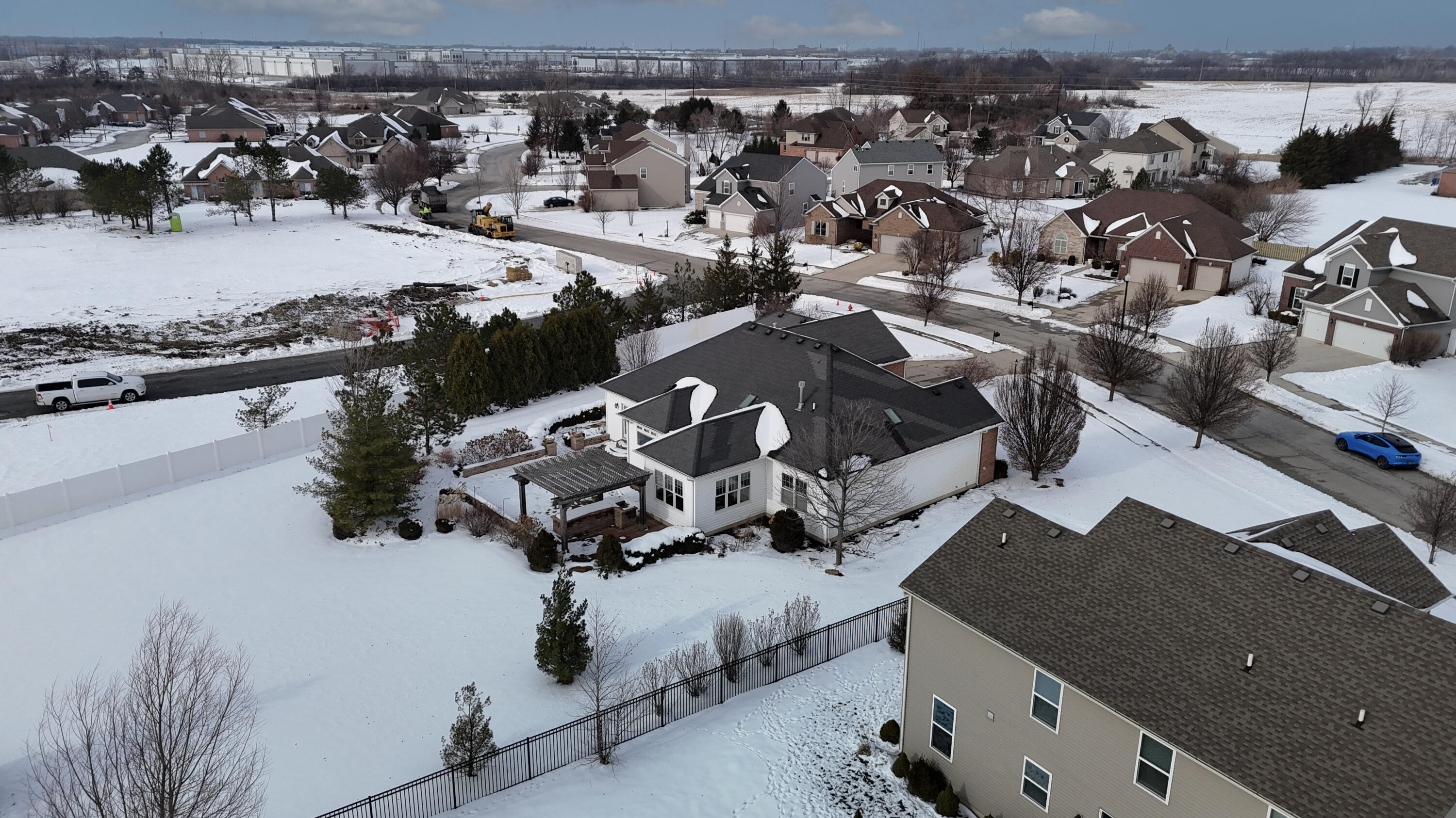 10198 California Street Crown Point, IN 46307 - Photo 27 of 41 an aerial view of a house with a yard
