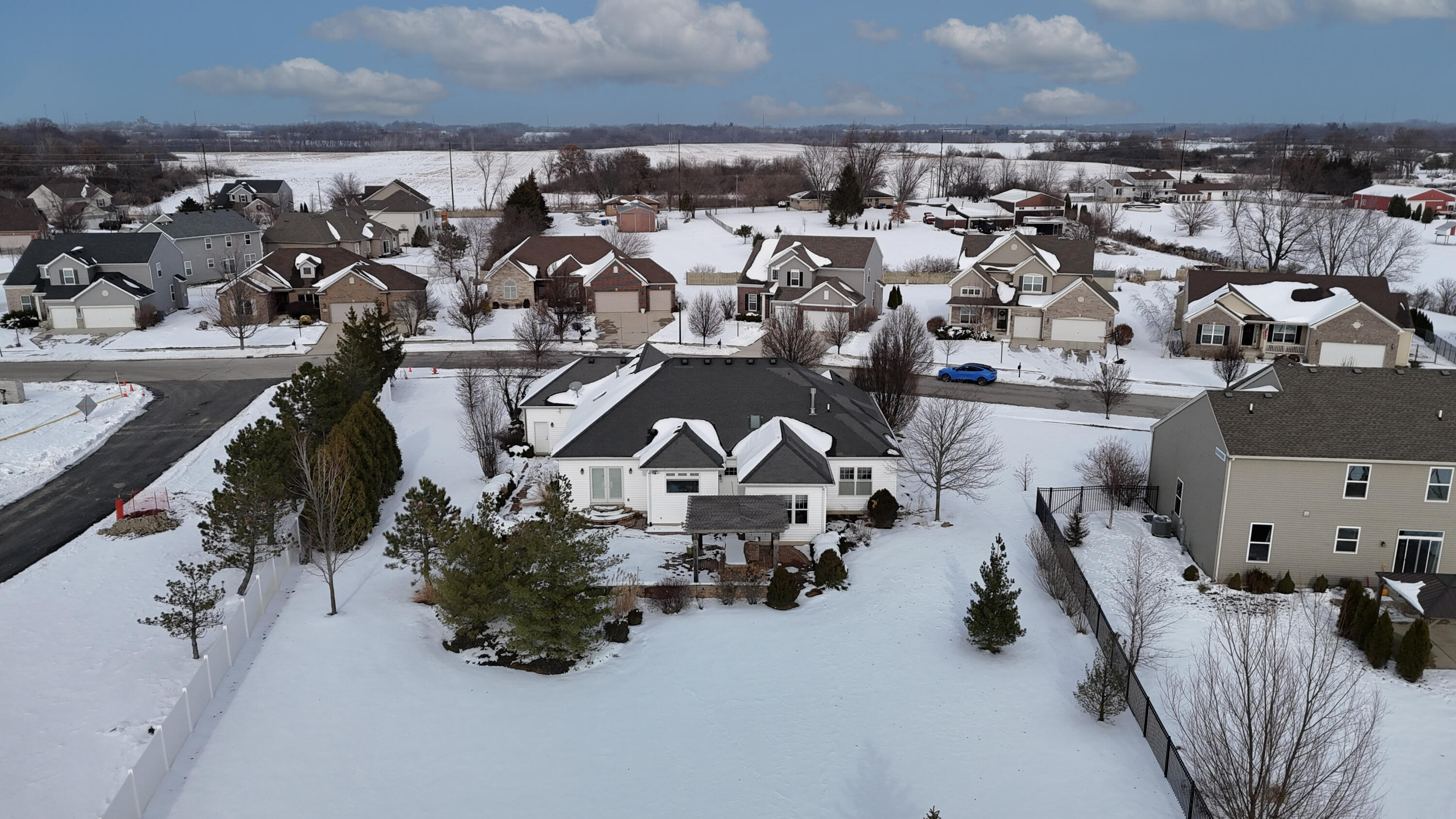 10198 California Street Crown Point, IN 46307 - Photo 29 of 41 an aerial view of multiple house