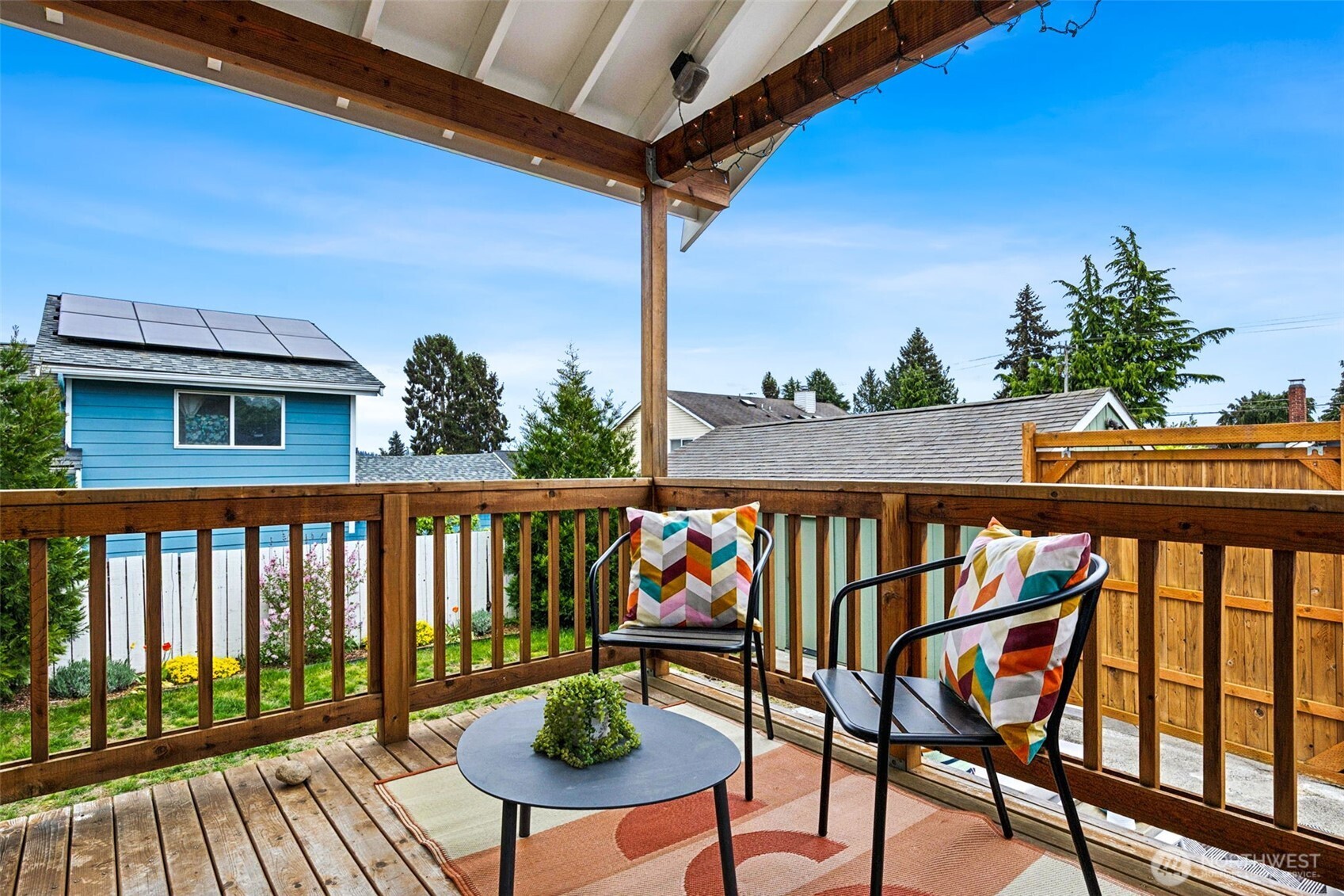 705 North 104th Street Seattle, WA 98133 - Photo 18 of 25
