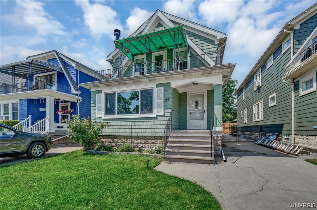 94 Courier Boulevard Tonawanda Town, NY 14217 - Photo 2 of 44