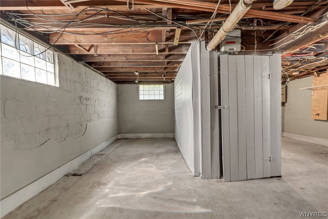 94 Courier Boulevard Tonawanda Town, NY 14217 - Photo 39 of 44