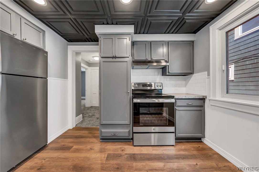 94 Courier Boulevard Tonawanda Town, NY 14217 - Photo 10 of 44