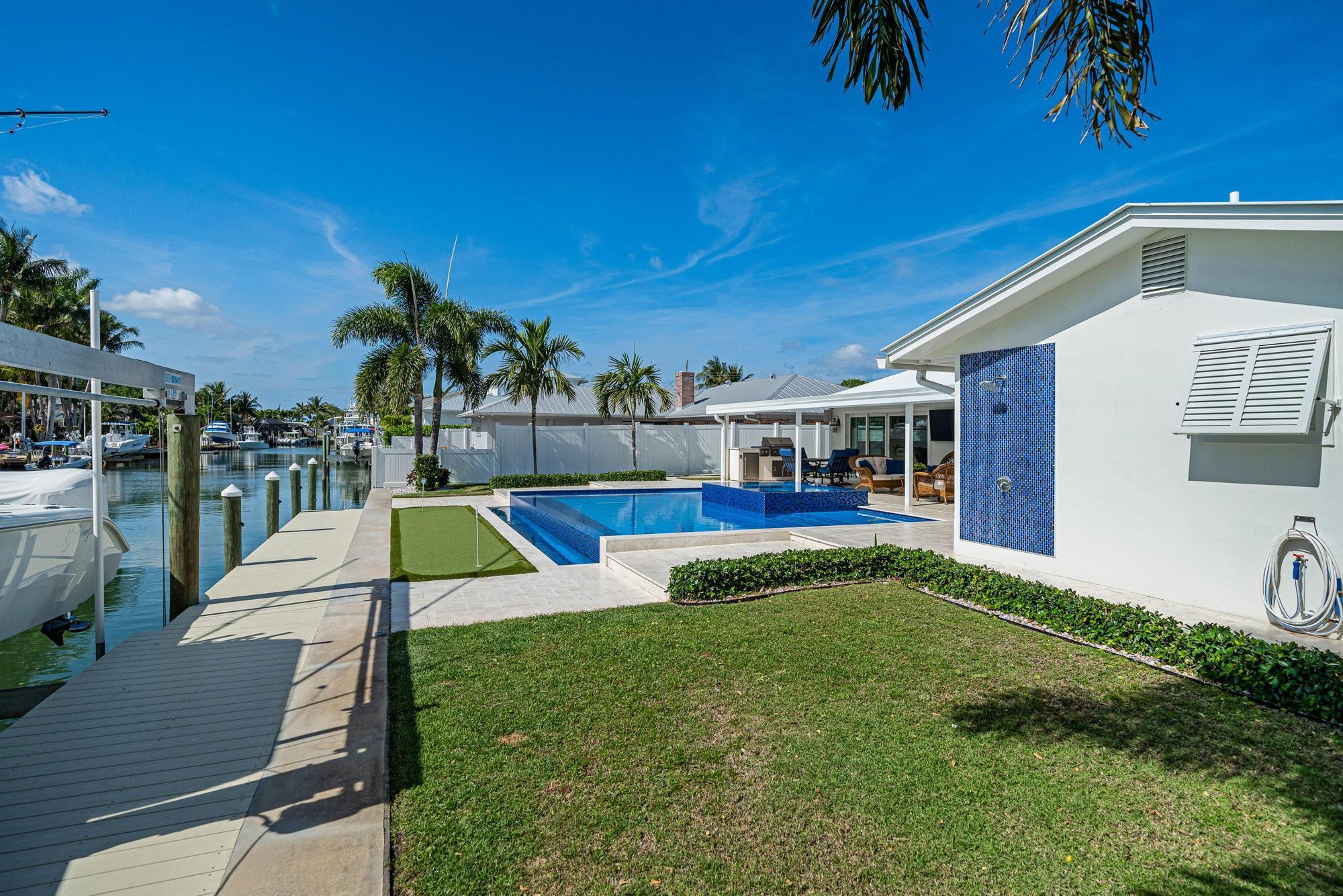 932 Marlin Circle Jupiter, FL 33458 - Photo 41 of 56 Backyard