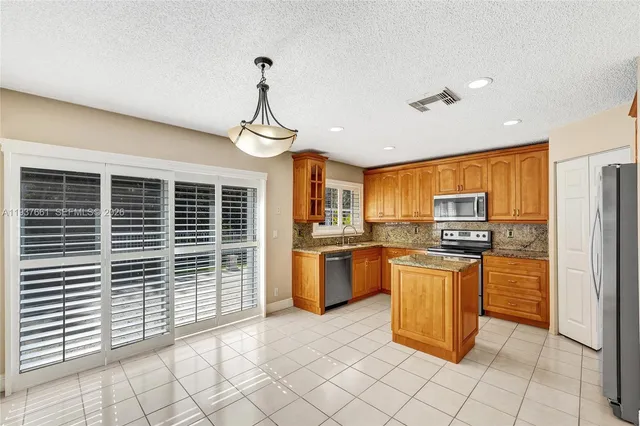 $579,000 | 20840 Northwest 14th Street, Pembroke Pines, FL 33029