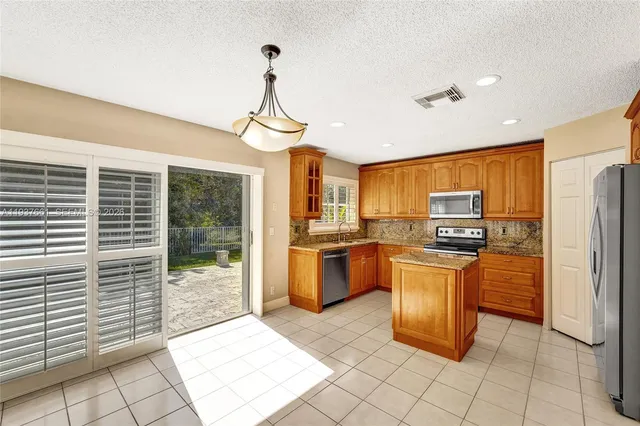 $579,000 | 20840 Northwest 14th Street, Pembroke Pines, FL 33029