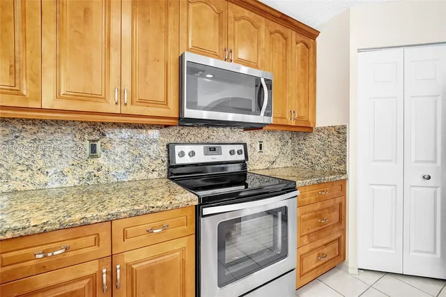 $579,000 | 20840 Northwest 14th Street, Pembroke Pines, FL 33029