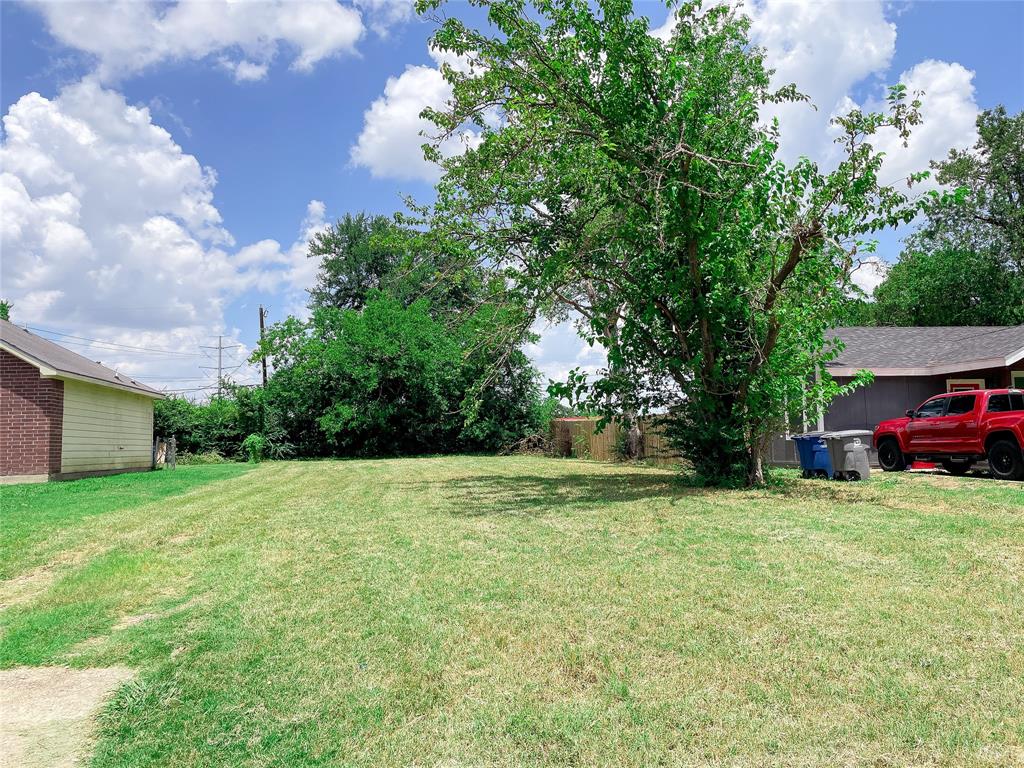 3903 Le May Avenue Dallas, TX 75216 - Photo 1 of 1 a view of a yard with an outdoor space